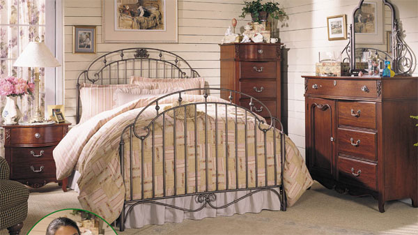 Youth Bedroom Set - The Antique Treasures Collection