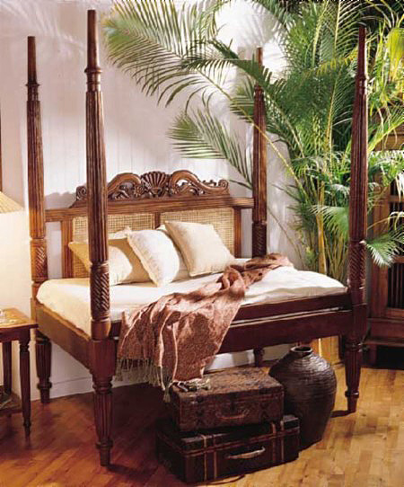 Anglo-Indian Bed in Queen