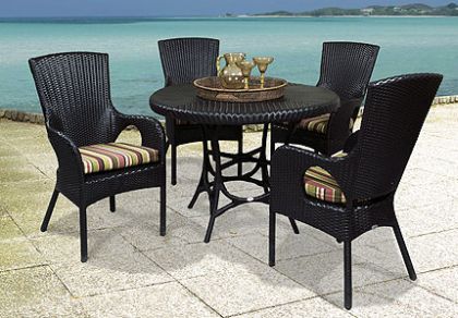 St. Tropez Outdoor Dining Set