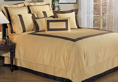 9 Pc Queen Linens Set