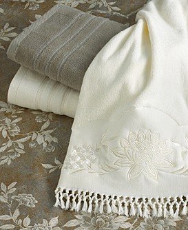 Lauren Ralph Lauren “Odeon” Bath Towels