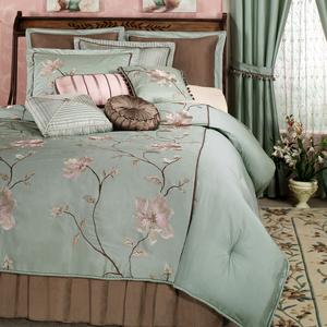 Patina Queen Comforter Bedding by Veratex