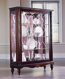 Traditional Mantel Curio