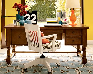 ARIS LARGE DESK SUITE