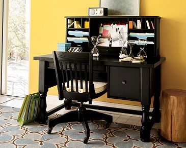 ARIS SMALL DESK SUITE