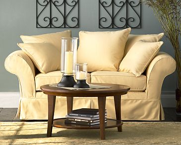 CHARLESTON LOVE SEAT