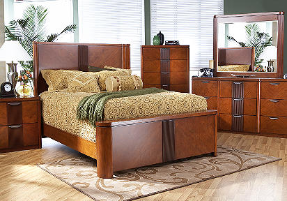 Continental Panel 5 Pc Queen Bedroom