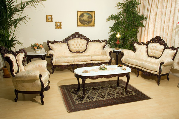 Maria - Traditional Living Room