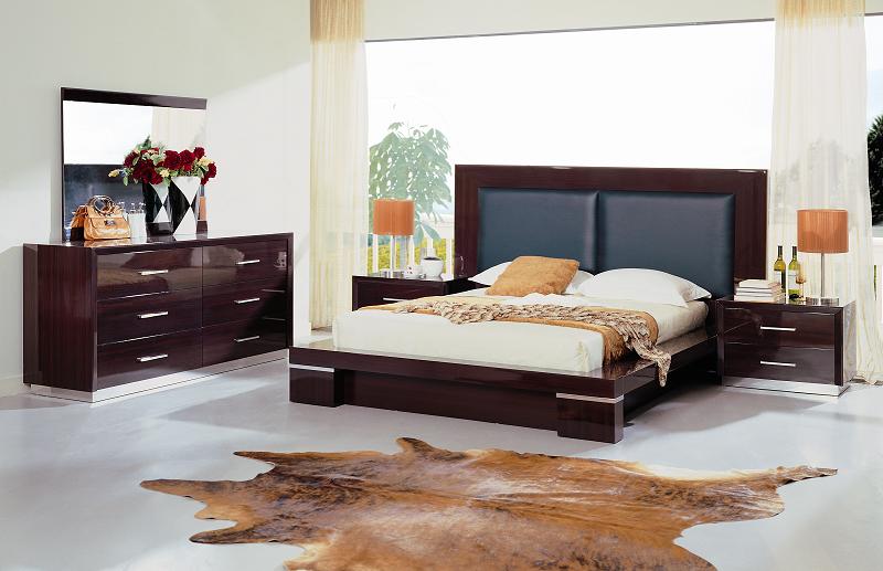 Portland Contemporary lacquer bed
