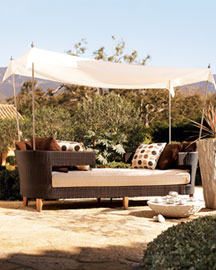 Tête-à-Tête with Canopy