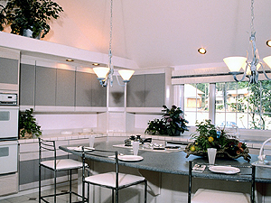 A Hollywood-Style Kitchen Makeover