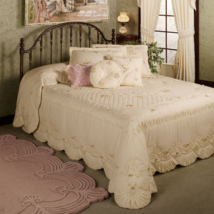 Bedspreads King Cotton on All Cotton Tranquility Bedspread Features A Central Design With