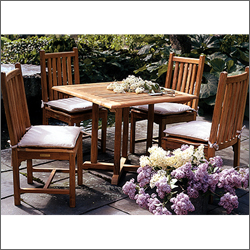 Classic 4-Seat Dining Set