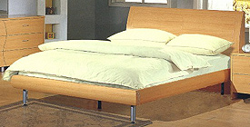 Contemporary Queen Platform Bed w Support in Maple Wood Finish