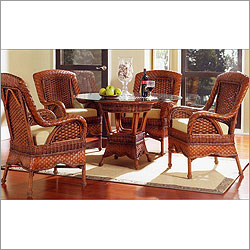 Dining Set w, 42in.  Round Table