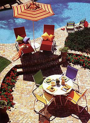 Casual Aluminum Patio Furniture