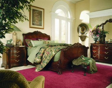 Sleigh Bedroom Furniture Set