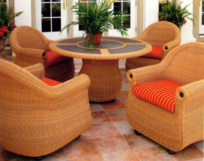 THE CORSICA DINING by Ebel