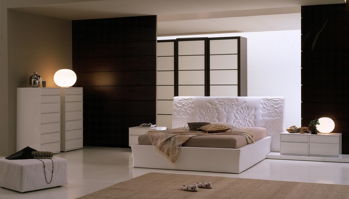 Espirit Modern Leather Bed