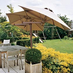 Offset Umbrella with Two Umbrellas and Bronze Pole