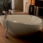 Axon Triangular Bathtub