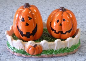 Pumpkin Salt, Pepper Shaker