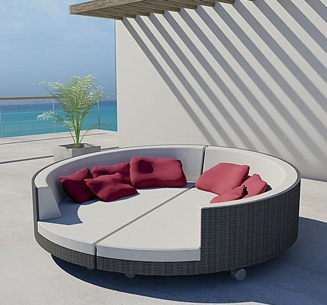 Freeline White Outdoor Lounger