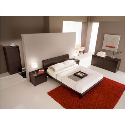 Bedroom Set with Queen Size Bed