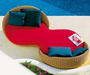 Double Bubble Outdoor Wicker Sofa
