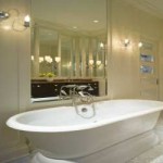 making-your-bathroom-feel-larger