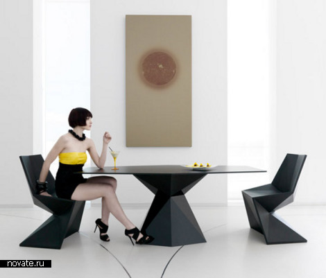 New associations of Karim Rashid: Collection Vondom Chair for Vertex